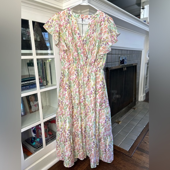 Size M Hazel Flutter Sleeve Floral THML Dress - Picture 1 of 6